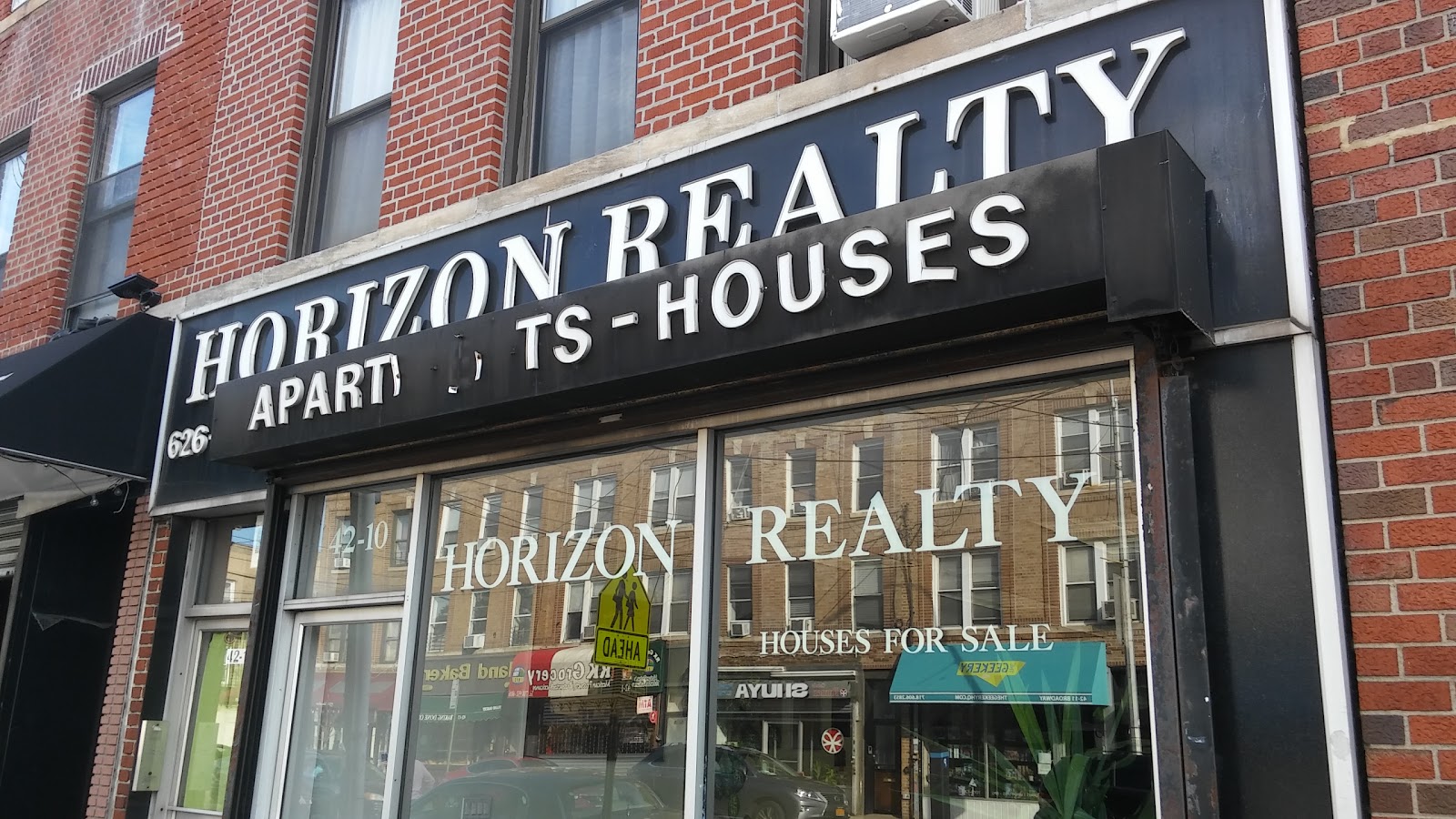 Photo of Horizon Realty in Queens City, New York, United States - 1 Picture of Point of interest, Establishment, Real estate agency
