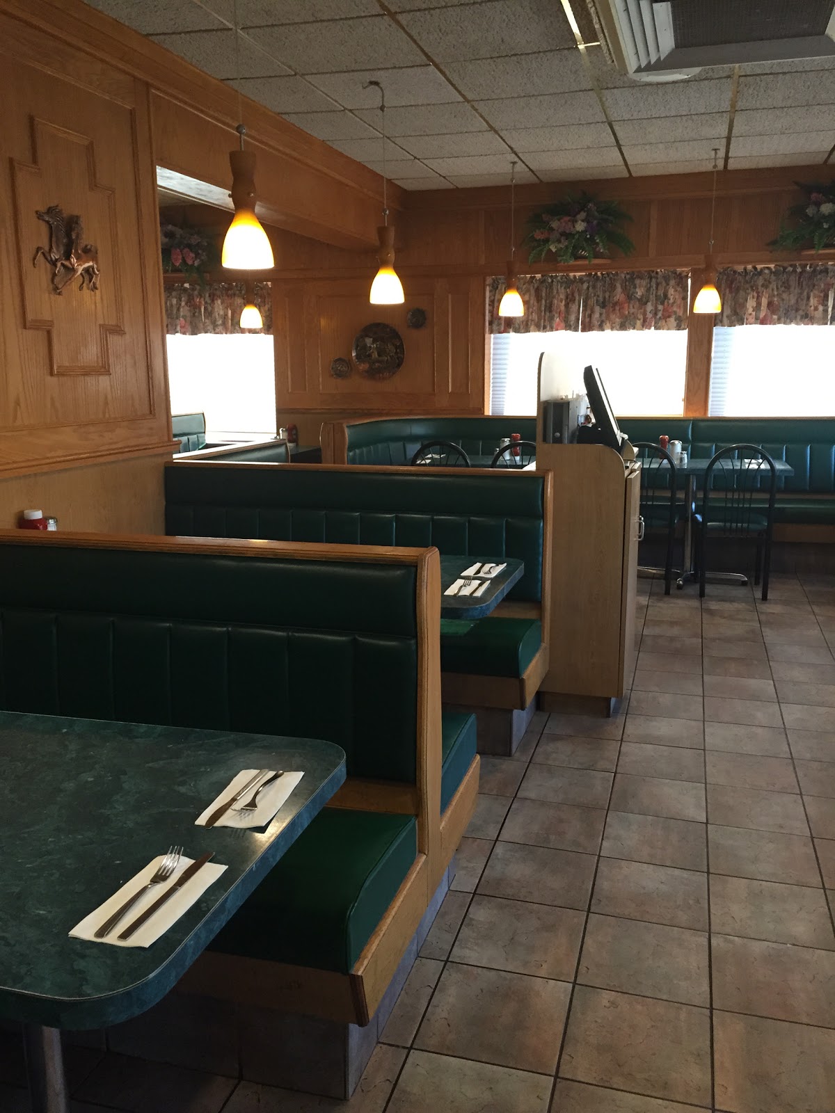 Photo of The Grill in Linden City, New Jersey, United States - 2 Picture of Restaurant, Food, Point of interest, Establishment