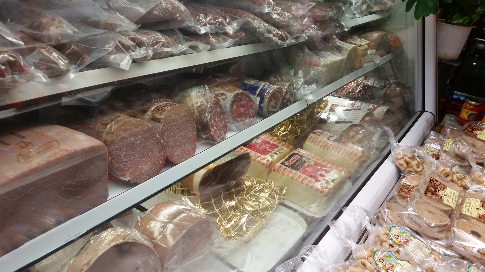 Photo of Salerno Salumeria Deli in Jersey City, New Jersey, United States - 2 Picture of Food, Point of interest, Establishment, Store, Grocery or supermarket