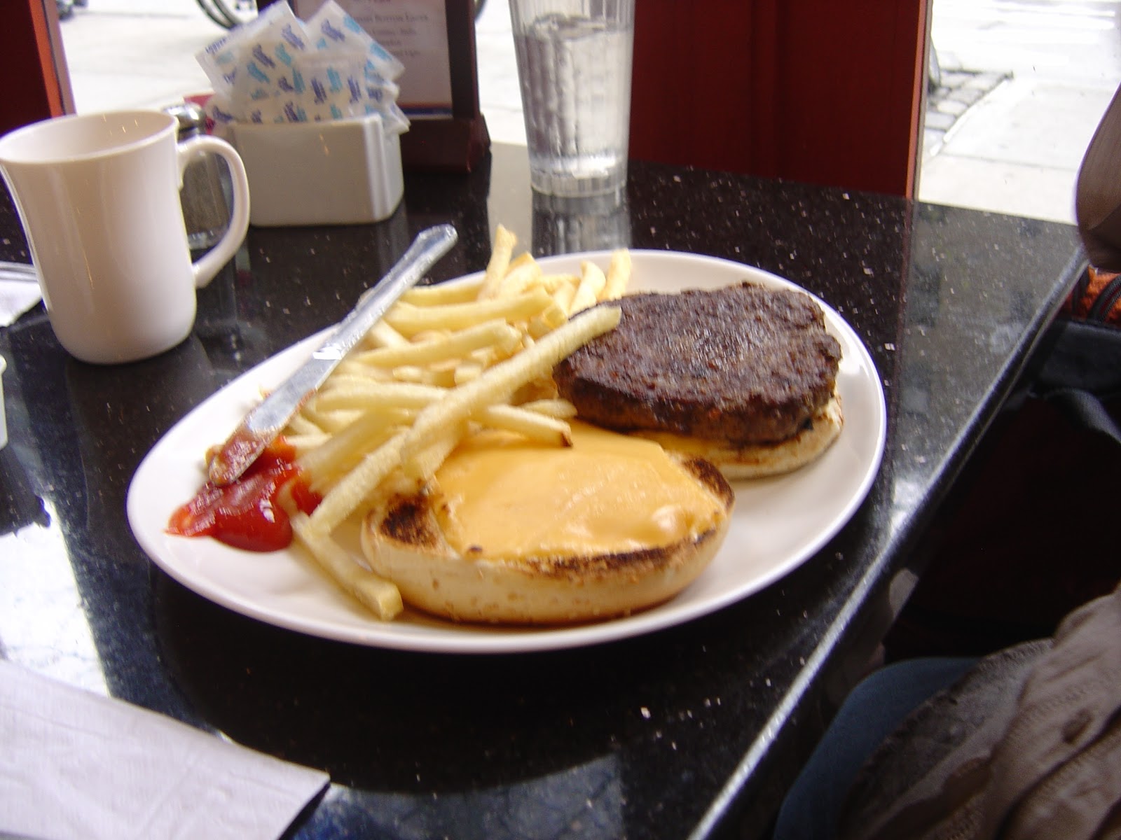 Photo of Cosmic Diner in New York City, New York, United States - 8 Picture of Restaurant, Food, Point of interest, Establishment, Bar