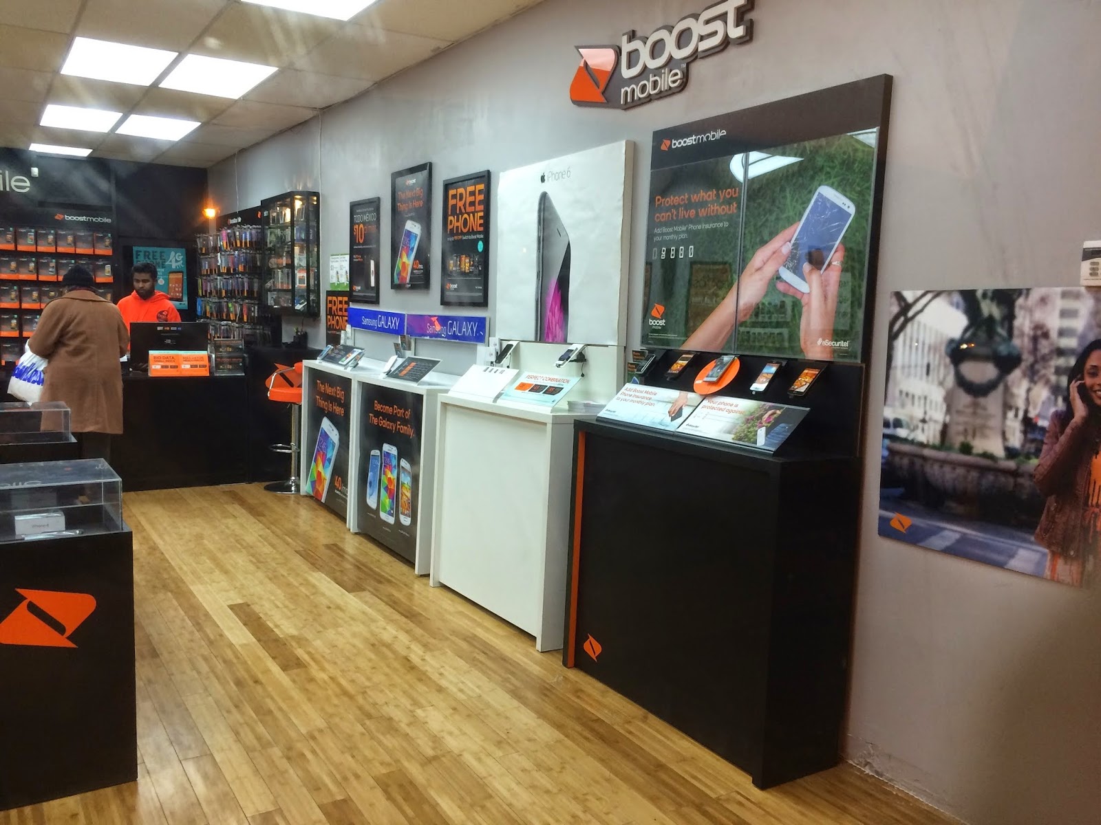 Photo of Boost Mobile in Bronx City, New York, United States - 4 Picture of Point of interest, Establishment, Store, Electronics store