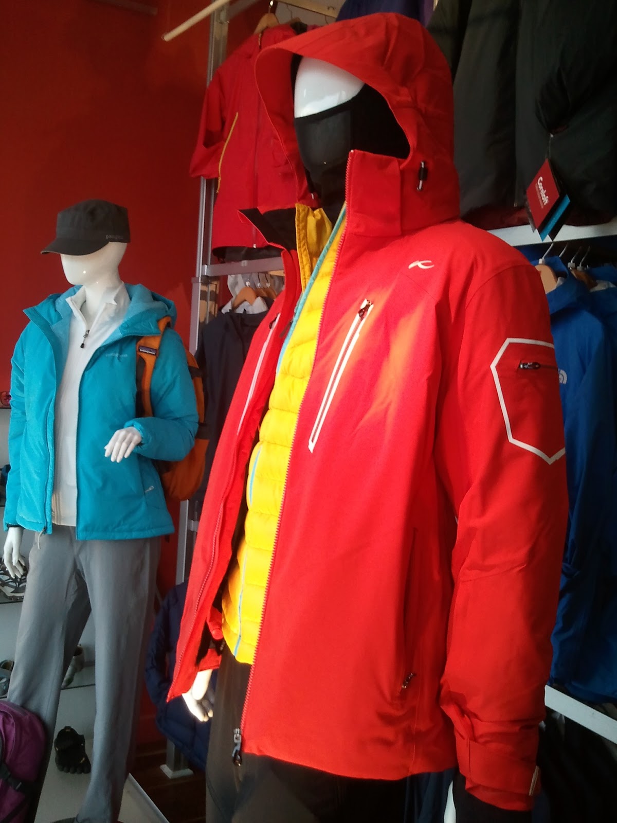 Photo of Outro | Official Dealer of North Face, Patagonia, Arcteryx, Zaggora in Fort Lee City, New Jersey, United States - 10 Picture of Point of interest, Establishment, Store, Clothing store