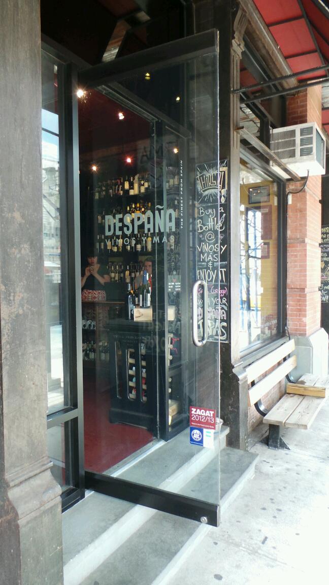 Photo of Despaña Vinos y Mas in New York City, New York, United States - 2 Picture of Food, Point of interest, Establishment, Store, Liquor store