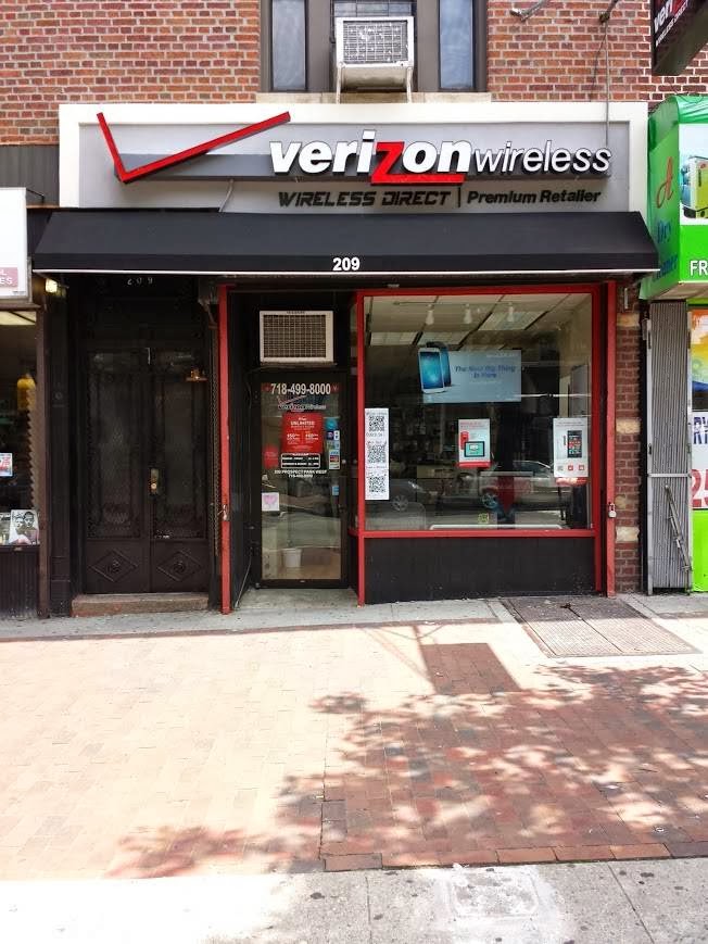 Photo of Verizon Wireless in Brooklyn City, New York, United States - 2 Picture of Point of interest, Establishment, Store, Electronics store