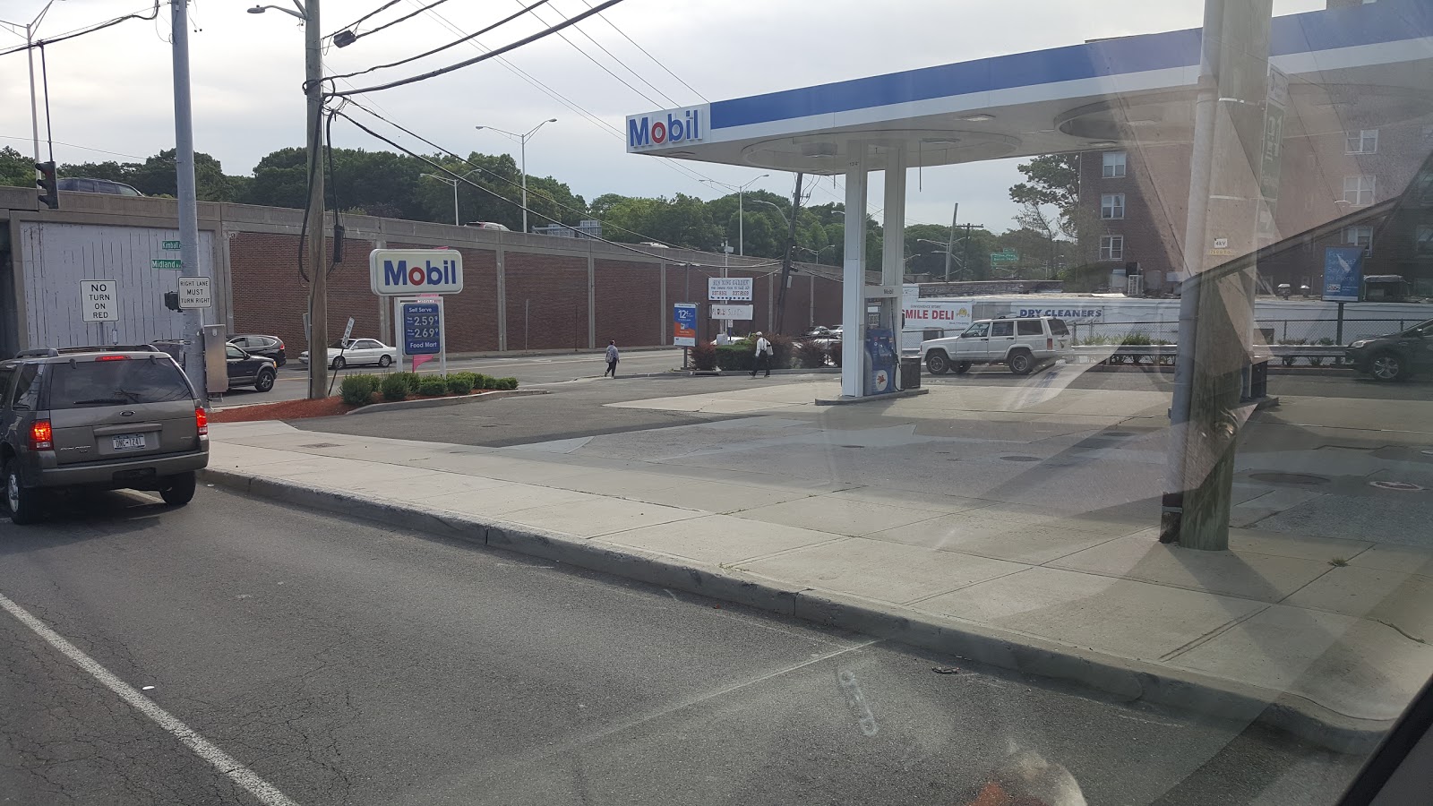Photo of Mobil in Yonkers City, New York, United States - 3 Picture of Point of interest, Establishment, Gas station