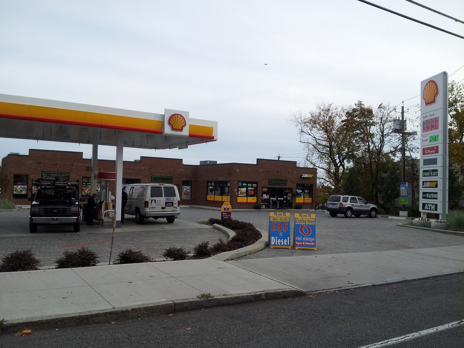 Photo of 7days gas & food mart in New Rochelle City, New York, United States - 3 Picture of Food, Point of interest, Establishment, Store, Gas station, Convenience store