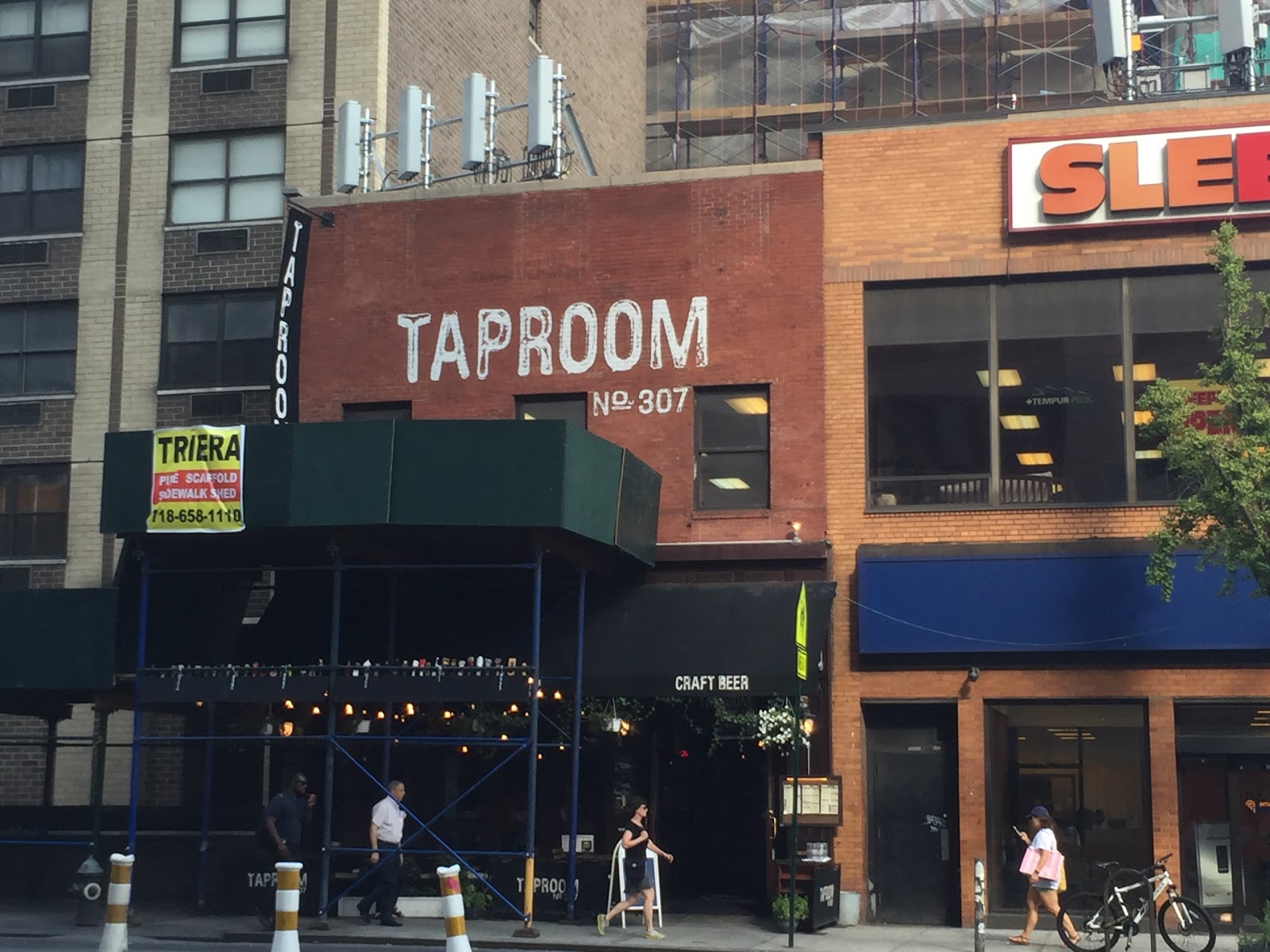 Photo of Taproom No.307 in New York City, New York, United States - 6 Picture of Restaurant, Food, Point of interest, Establishment, Bar