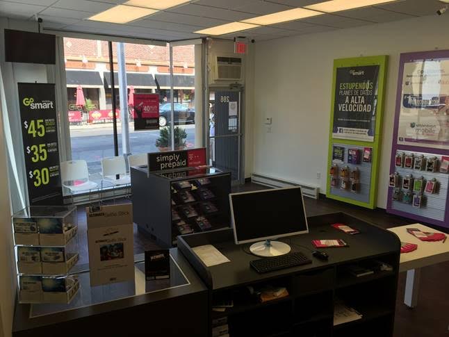 Photo of T-Mobile Simply Prepaid in Hackensack City, New Jersey, United States - 2 Picture of Point of interest, Establishment, Store