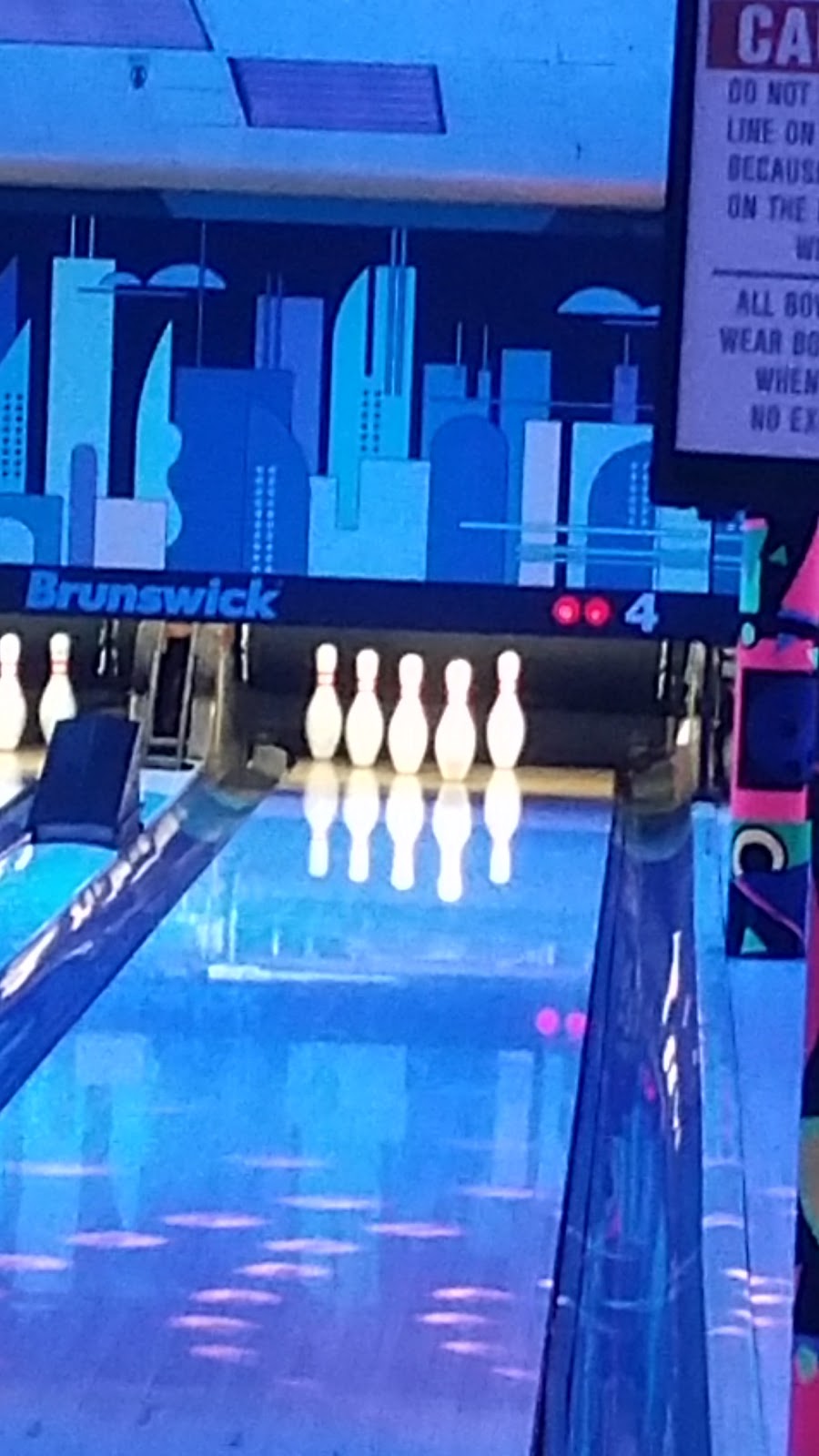 Photo of Gun Post Lanes in Bronx City, New York, United States - 8 Picture of Point of interest, Establishment, Bowling alley