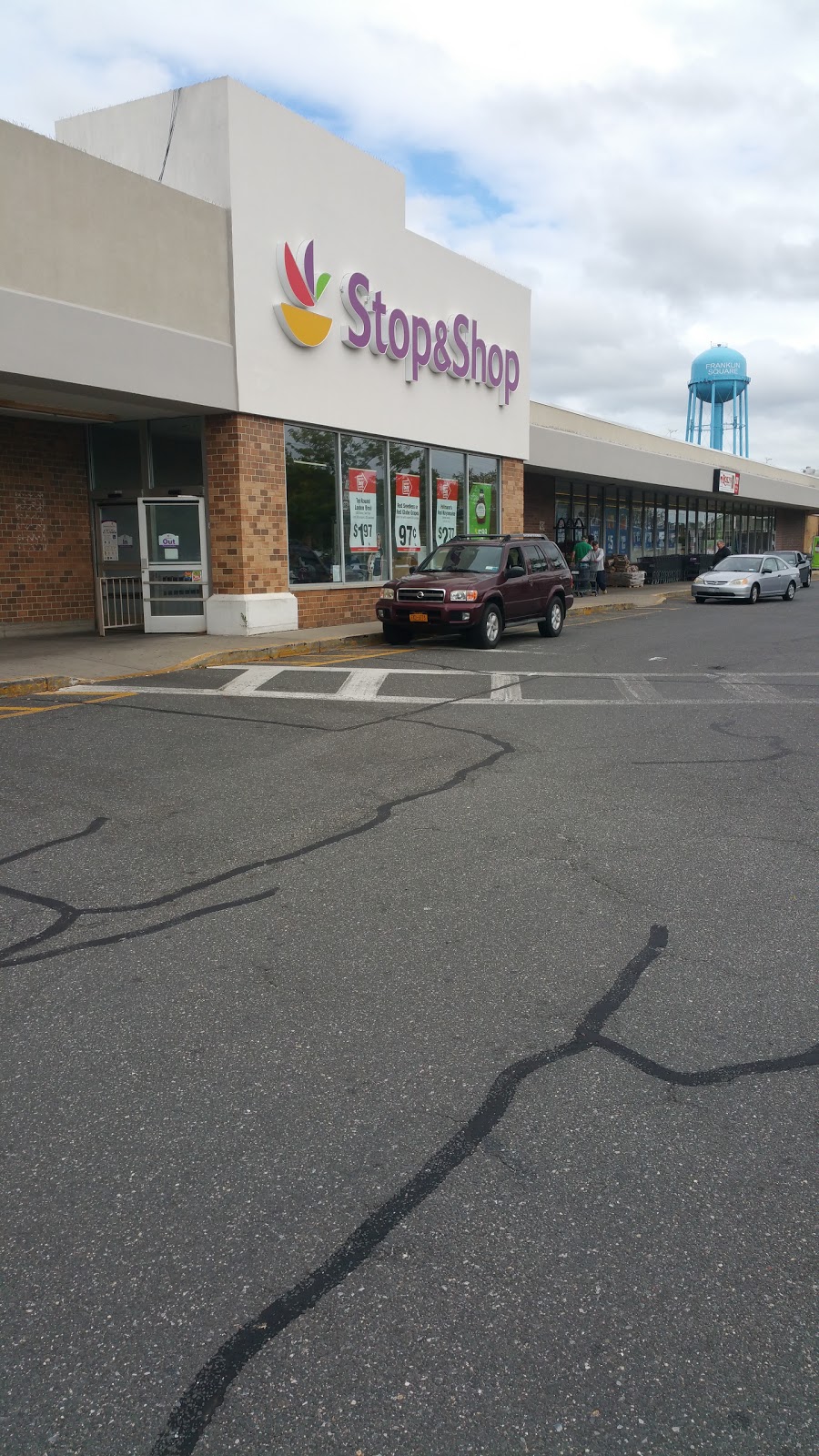 Photo of stop and shop in Franklin Square City, New York, United States - 5 Picture of Food, Point of interest, Establishment, Store, Grocery or supermarket