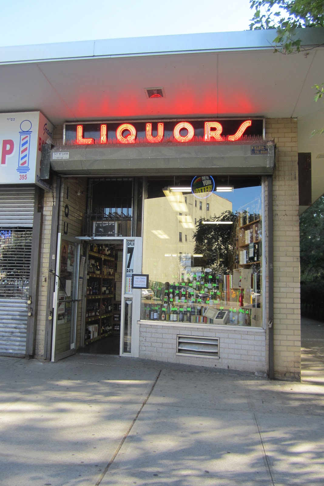 Photo of Seward Park Wines & Liquors in New York City, New York, United States - 4 Picture of Food, Point of interest, Establishment, Store, Liquor store