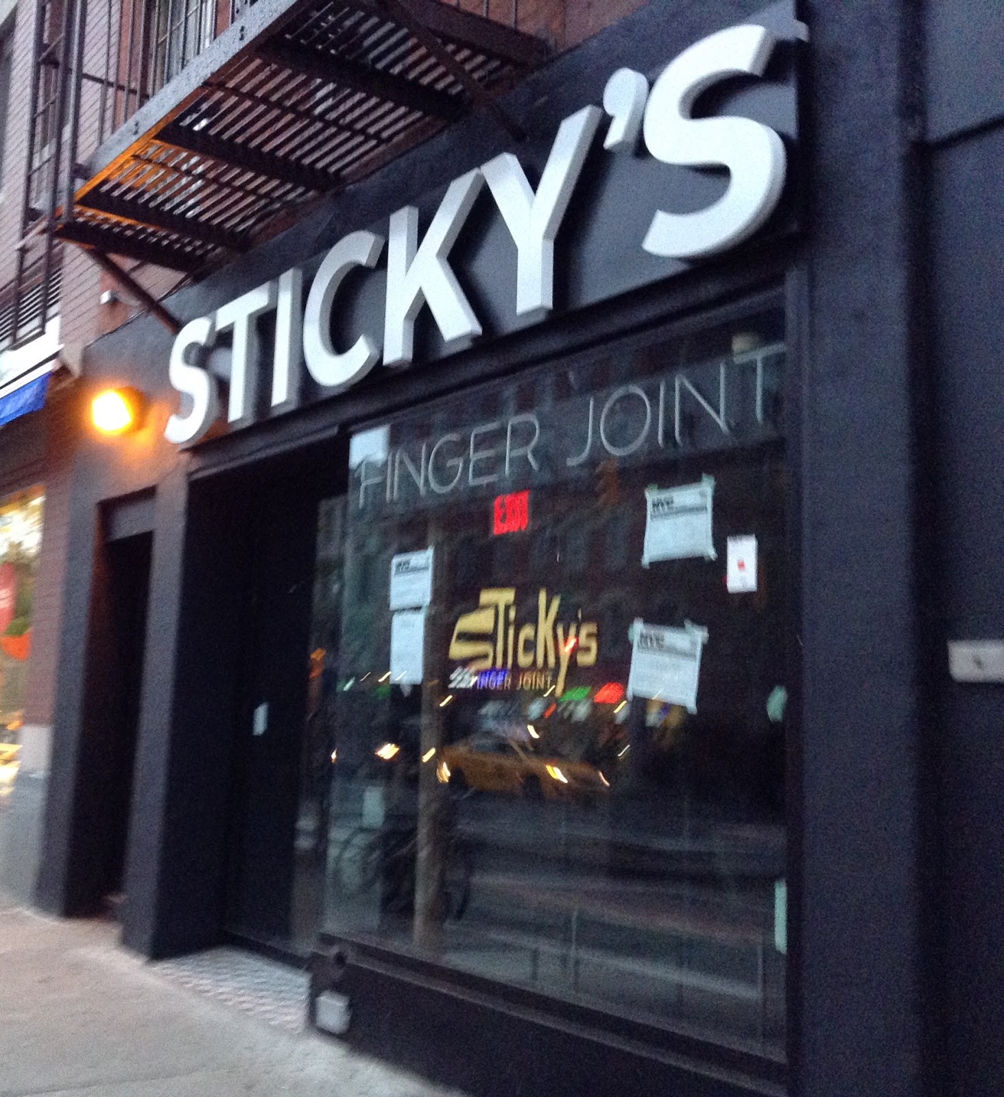 Photo of Sticky’s Finger Joint in New York City, New York, United States - 2 Picture of Restaurant, Food, Point of interest, Establishment