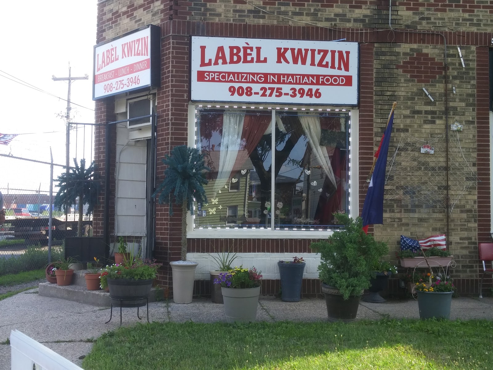 Photo of Labèl Kwizin in Linden City, New Jersey, United States - 2 Picture of Restaurant, Food, Point of interest, Establishment