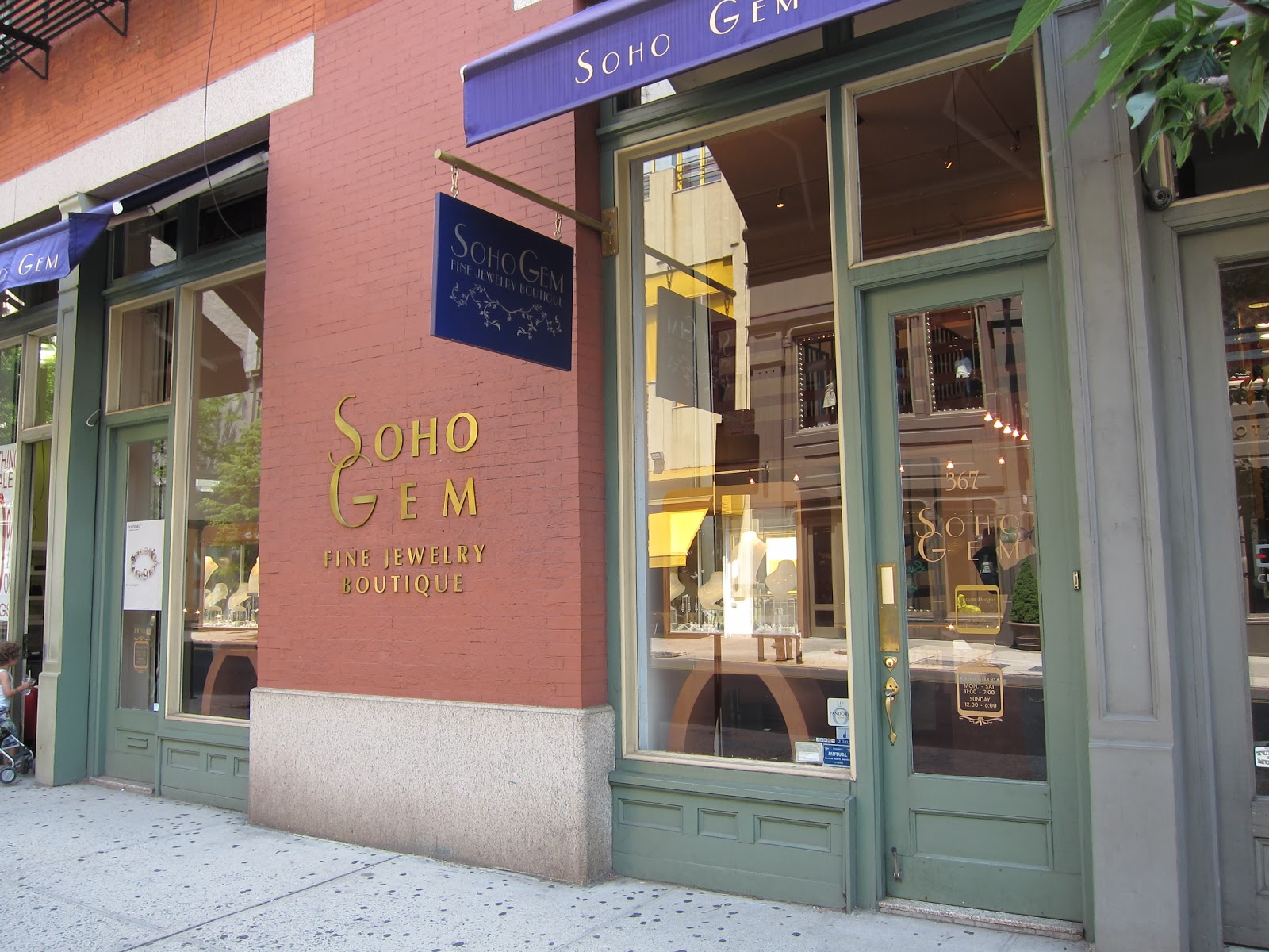 Photo of Soho Gem Fine Jewelry Boutique in New York City, New York, United States - 2 Picture of Point of interest, Establishment, Store, Jewelry store