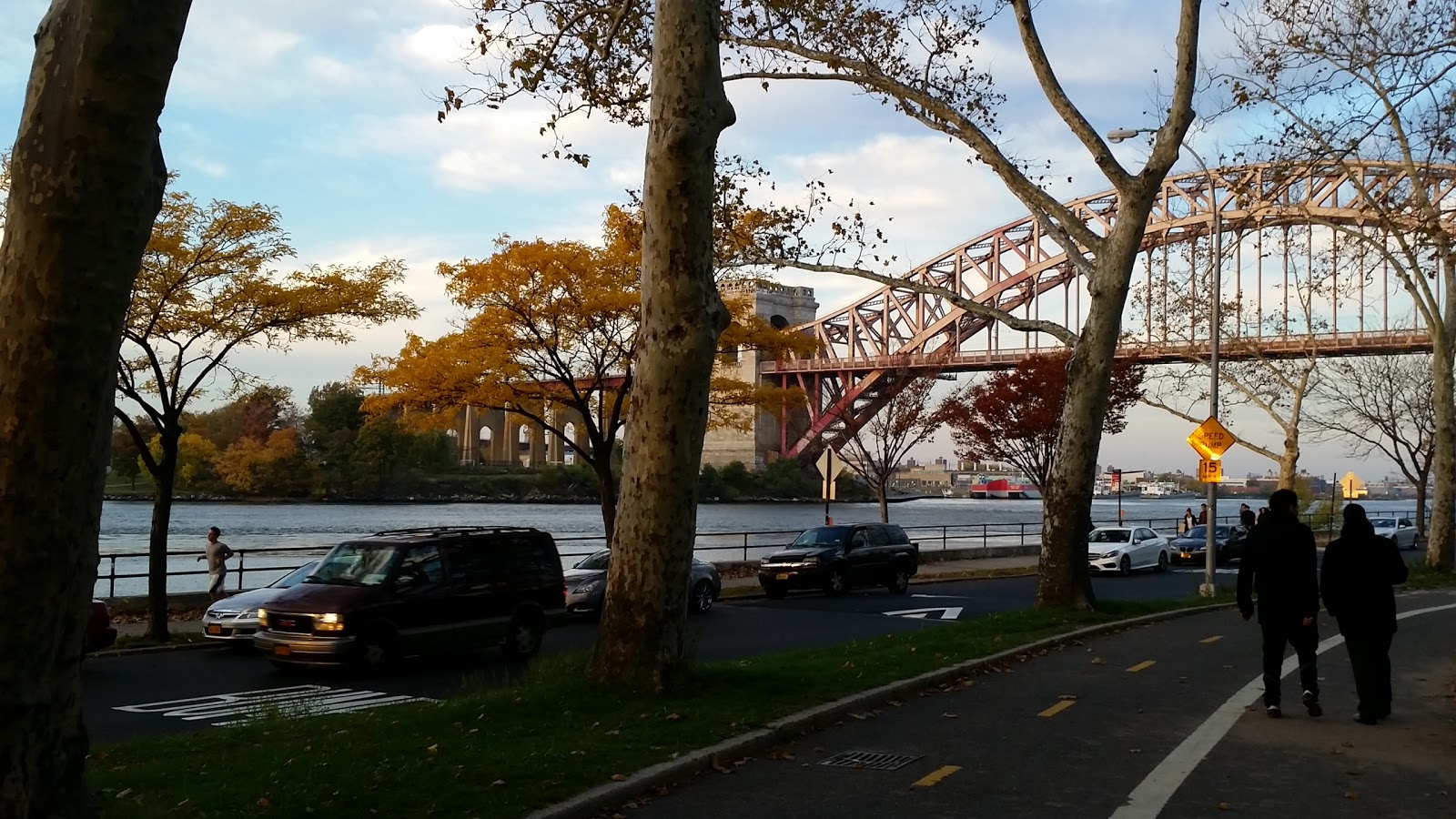 Photo of Hell Gate Bridge in New York City, New York, United States - 10 Picture of Point of interest, Establishment