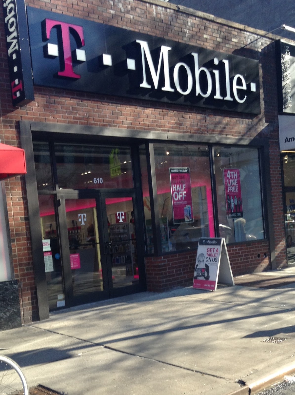 Photo of T-Mobile New York in New York City, New York, United States - 2 Picture of Point of interest, Establishment, Store