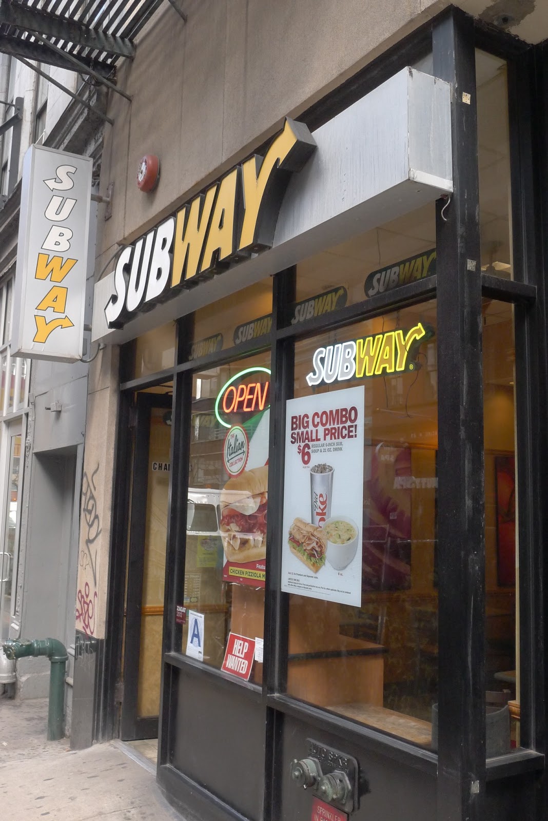 Photo of Subway in New York City, New York, United States - 1 Picture of Restaurant, Food, Point of interest, Establishment, Store, Meal takeaway