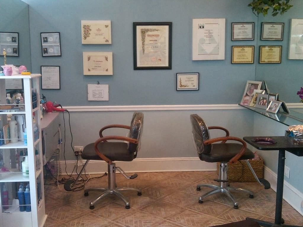 Photo of January's Salon in Locust Valley City, New York, United States - 2 Picture of Point of interest, Establishment, Beauty salon, Hair care