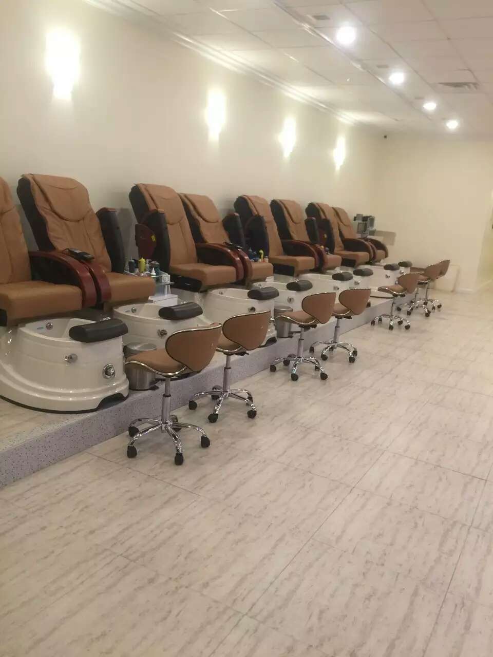 Photo of Royal Beauty Nails and Spa in Fairfield City, New Jersey, United States - 2 Picture of Point of interest, Establishment, Health, Spa, Beauty salon, Hair care