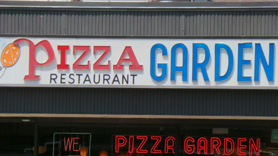 Photo of Pizza Garden in Flushing City, New York, United States - 2 Picture of Restaurant, Food, Point of interest, Establishment