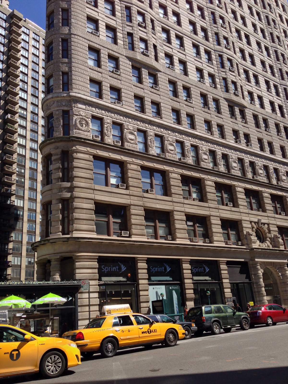 Photo of Flatiron Building in New York City, New York, United States - 3 Picture of Point of interest, Establishment, Premise