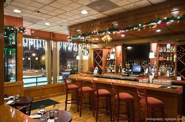 Photo of Route 100 Bar & Grill in Yonkers City, New York, United States - 3 Picture of Restaurant, Food, Point of interest, Establishment, Bar