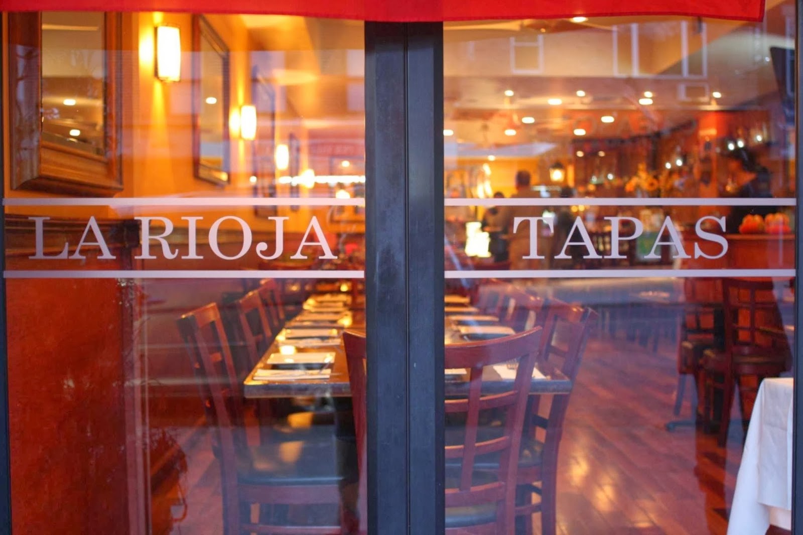 Photo of La Rioja in Queens City, New York, United States - 8 Picture of Restaurant, Food, Point of interest, Establishment, Bar