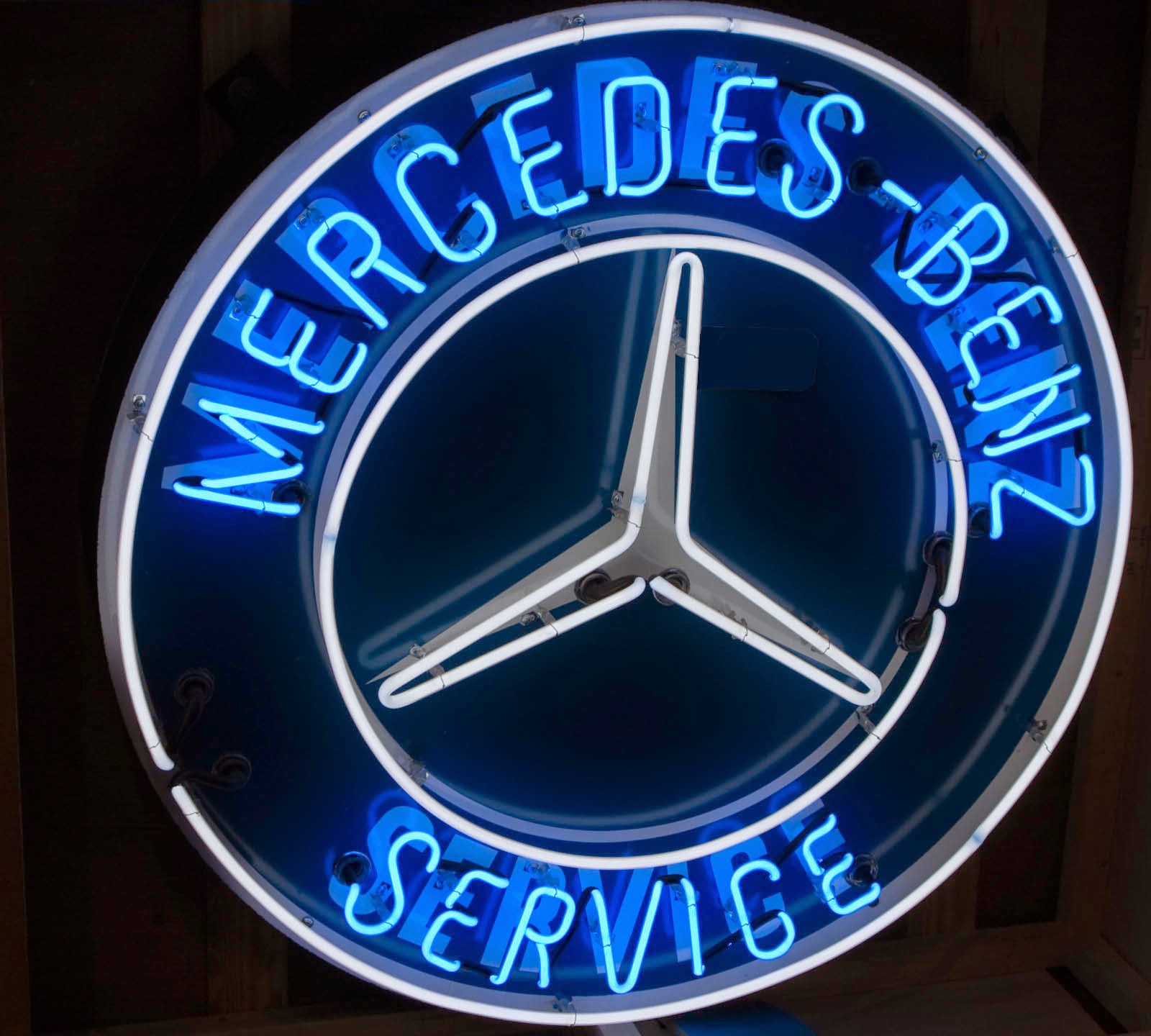 Photo of Mercedes Service NYC in New York City, New York, United States - 3 Picture of Point of interest, Establishment, Car dealer, Store, Car repair
