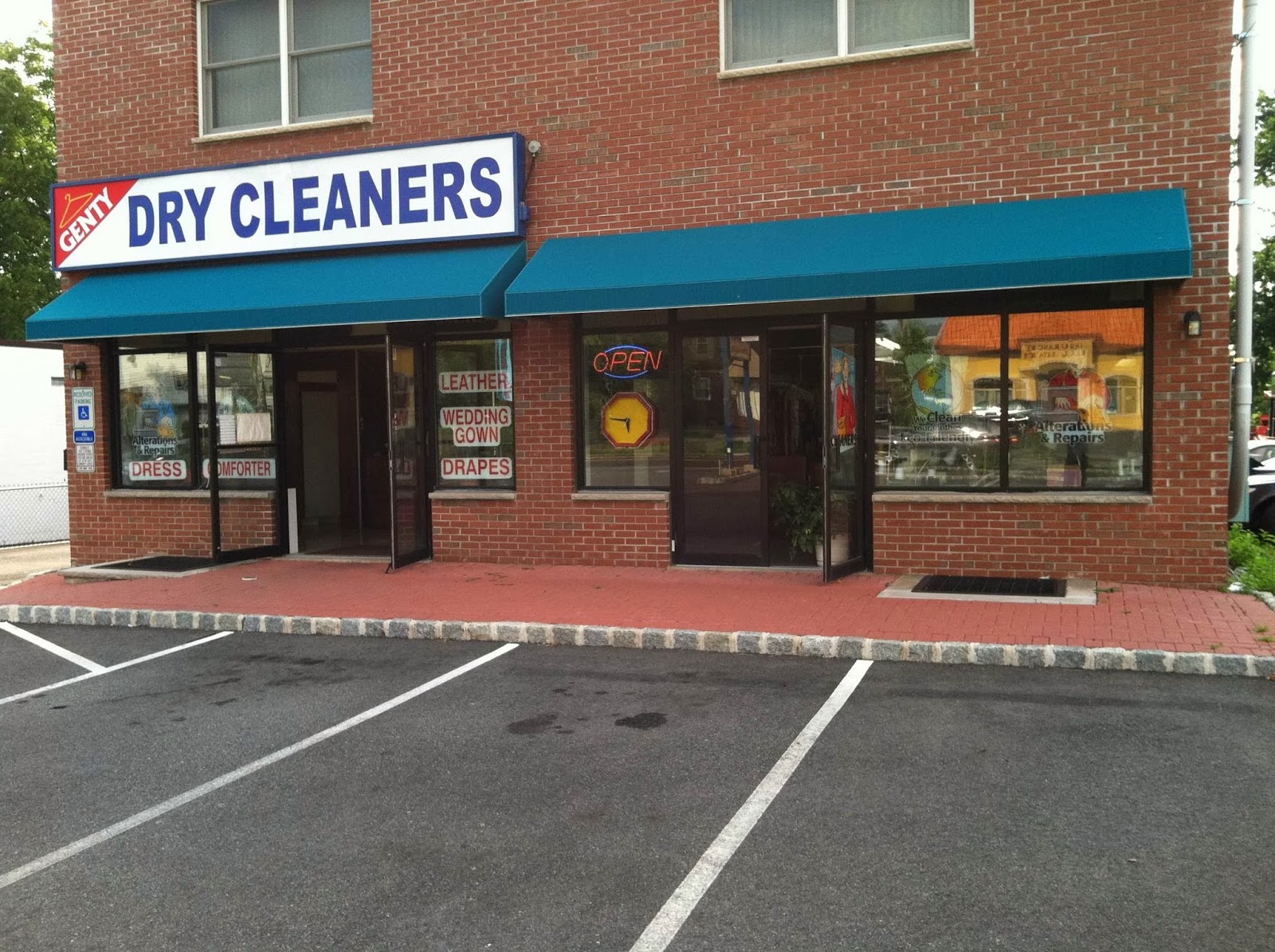 Photo of Genty's Cleaners in Wallington City, New Jersey, United States - 4 Picture of Point of interest, Establishment, Laundry