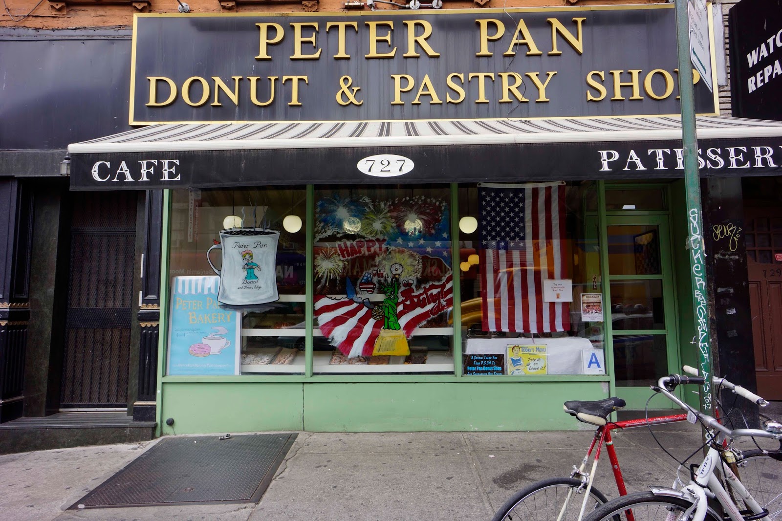 Photo of Peter Pan Donut & Pastry Shop in Brooklyn City, New York, United States - 1 Picture of Food, Point of interest, Establishment, Store, Bakery