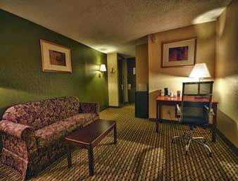 Photo of Howard Johnson Inn Clifton NJ in Clifton City, New Jersey, United States - 8 Picture of Point of interest, Establishment, Lodging