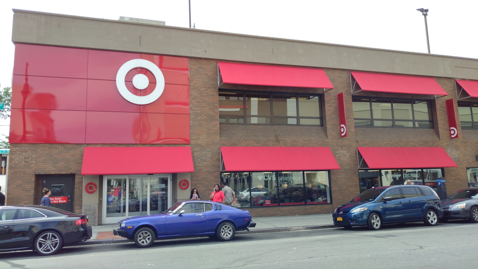 Photo of Target Mobile in Forest Hills City, New York, United States - 2 Picture of Point of interest, Establishment, Store