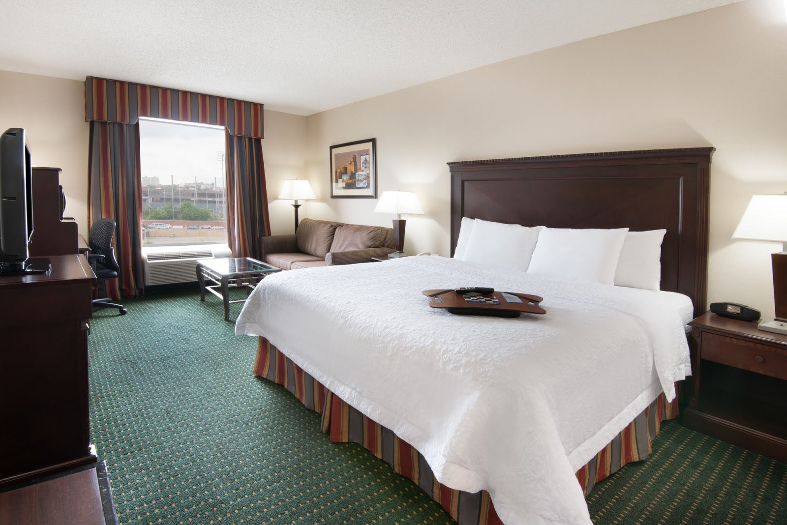 Photo of Hampton Inn & Suites Newark-Harrison-Riverwalk in Harrison City, New Jersey, United States - 2 Picture of Point of interest, Establishment, Lodging