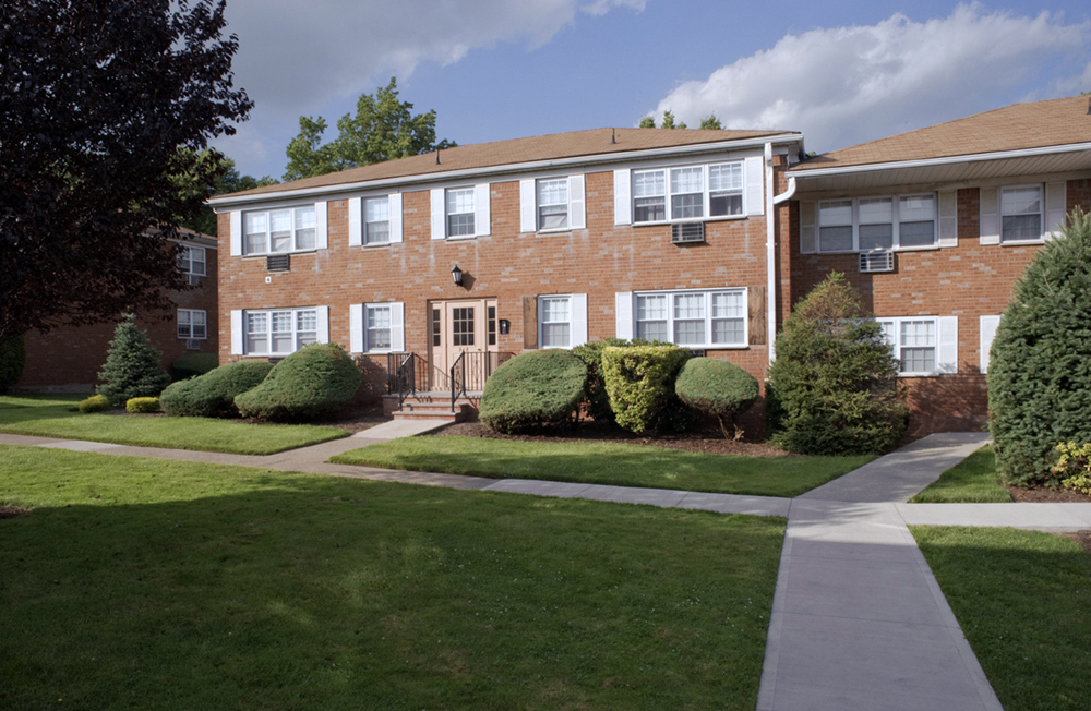 Photo of Cliff View Garden Apartments in Wood-Ridge City, New Jersey, United States - 1 Picture of Point of interest, Establishment