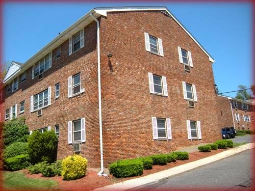 Photo of Brookside Apartments in Essex County City, New Jersey, United States - 6 Picture of Point of interest, Establishment