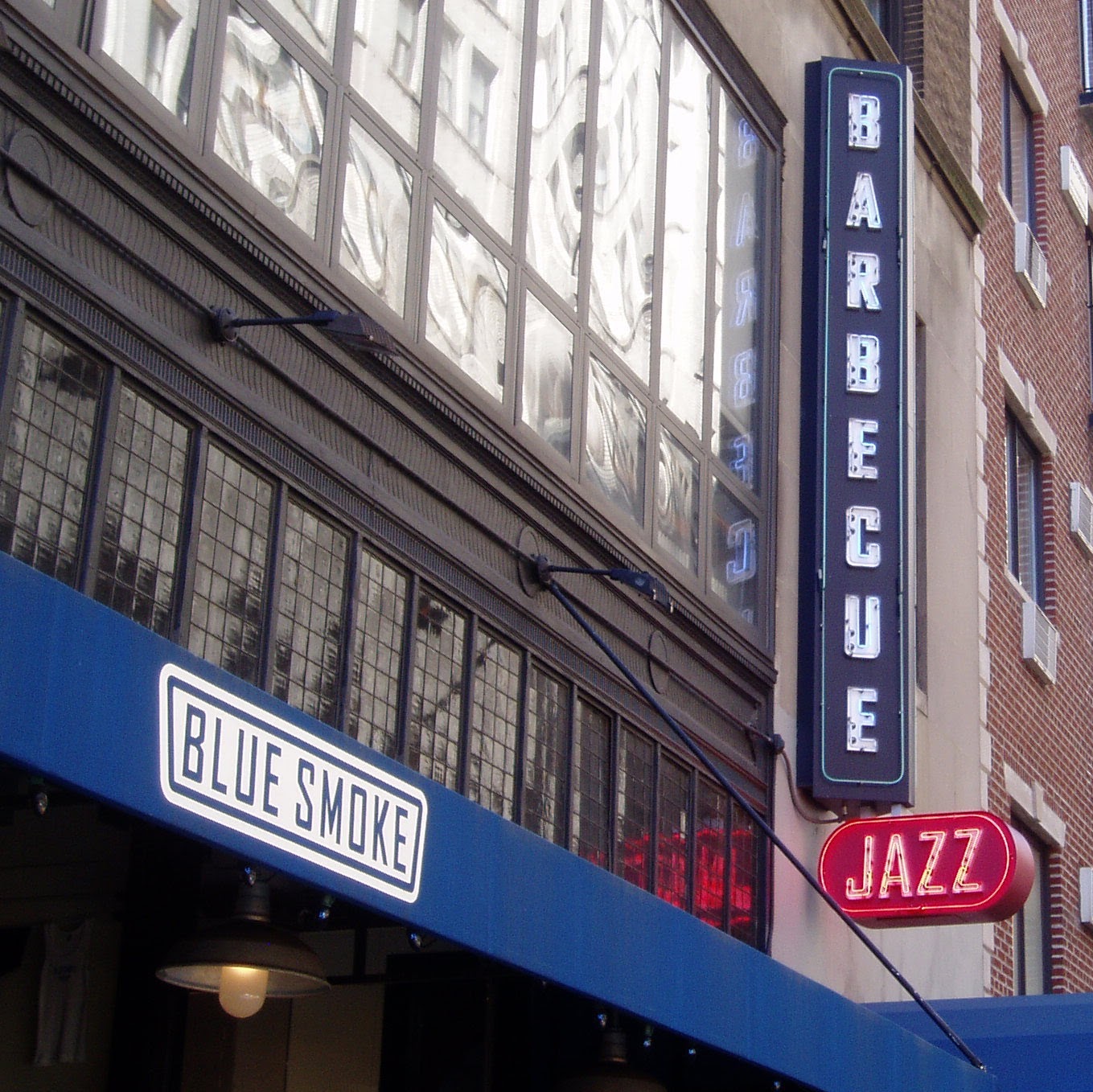 Photo of Blue Smoke in New York City, New York, United States - 1 Picture of Restaurant, Food, Point of interest, Establishment, Bar