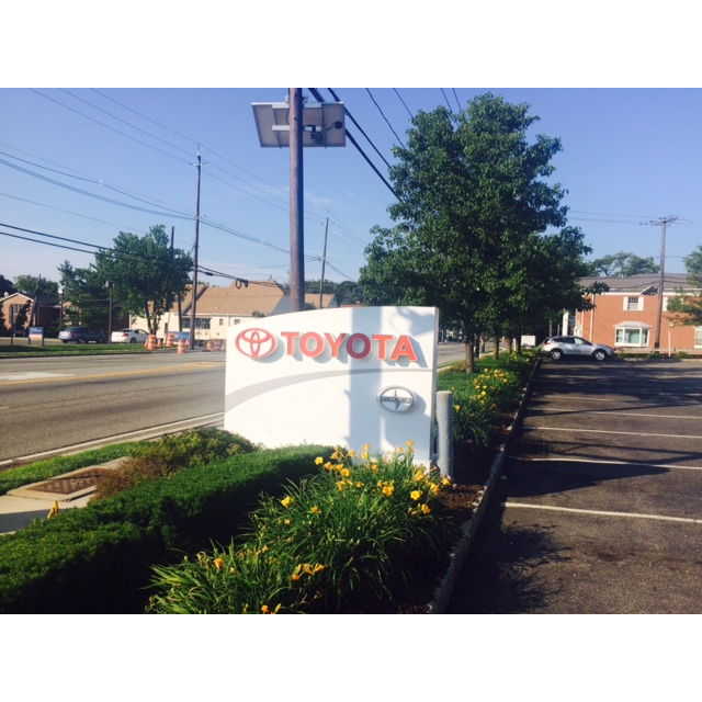 Photo of Parkway Toyota in Englewood Cliffs City, New Jersey, United States - 4 Picture of Point of interest, Establishment, Car dealer, Store