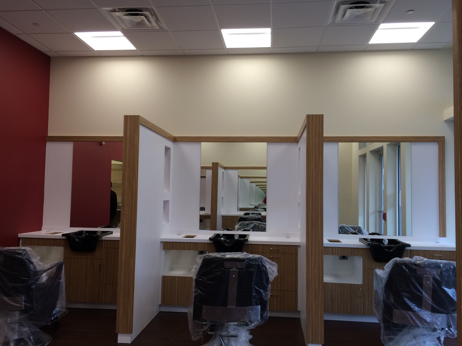 Photo of 18/8 Fine Men's Salons - Livingston in Livingston City, New Jersey, United States - 3 Picture of Point of interest, Establishment, Health, Spa, Beauty salon, Hair care