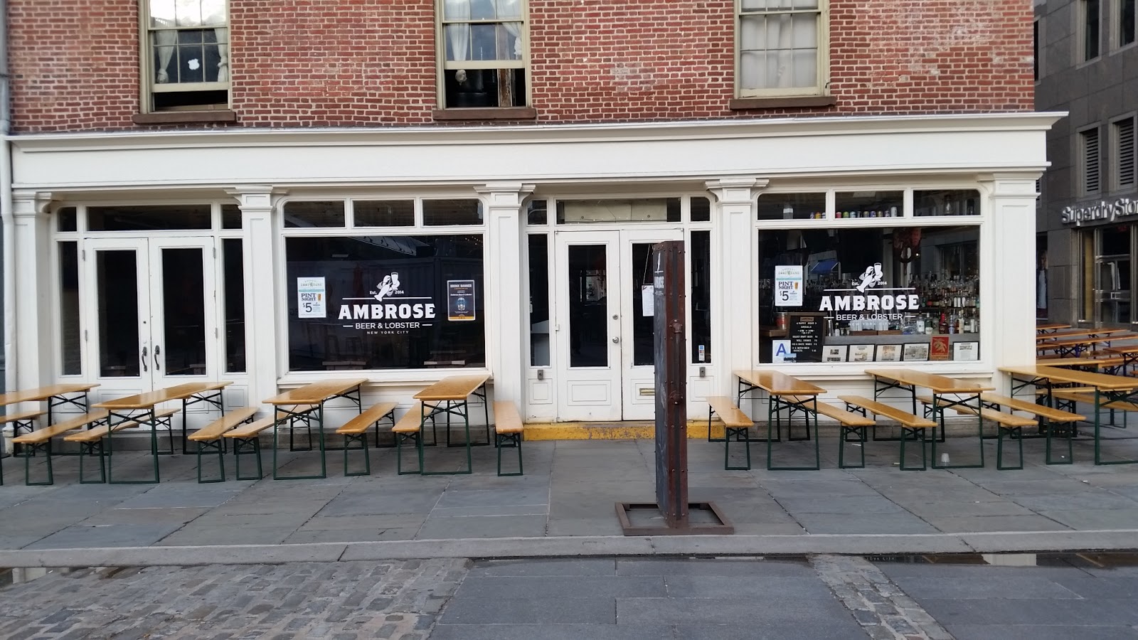 Photo of Ambrose Beer and Lobster in New York City, New York, United States - 2 Picture of Restaurant, Food, Point of interest, Establishment, Bar