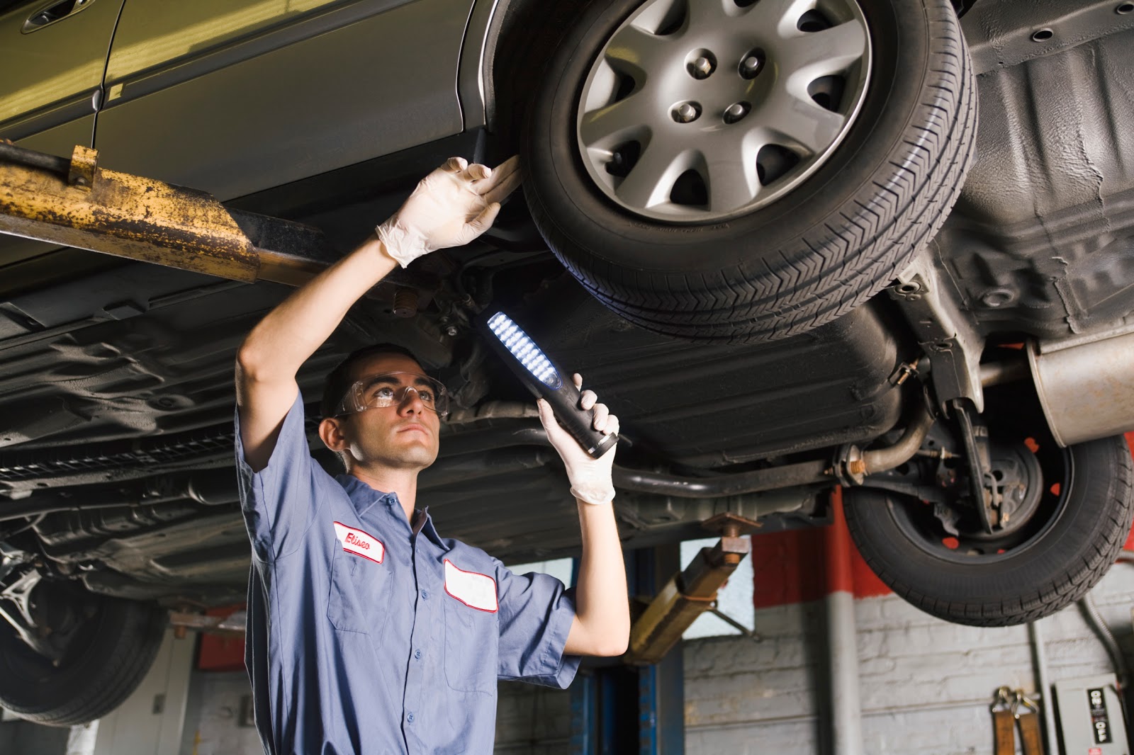 Photo of Manhattan Alignment & Diagnostic Center in New York City, New York, United States - 4 Picture of Point of interest, Establishment, Store, Health, Car repair