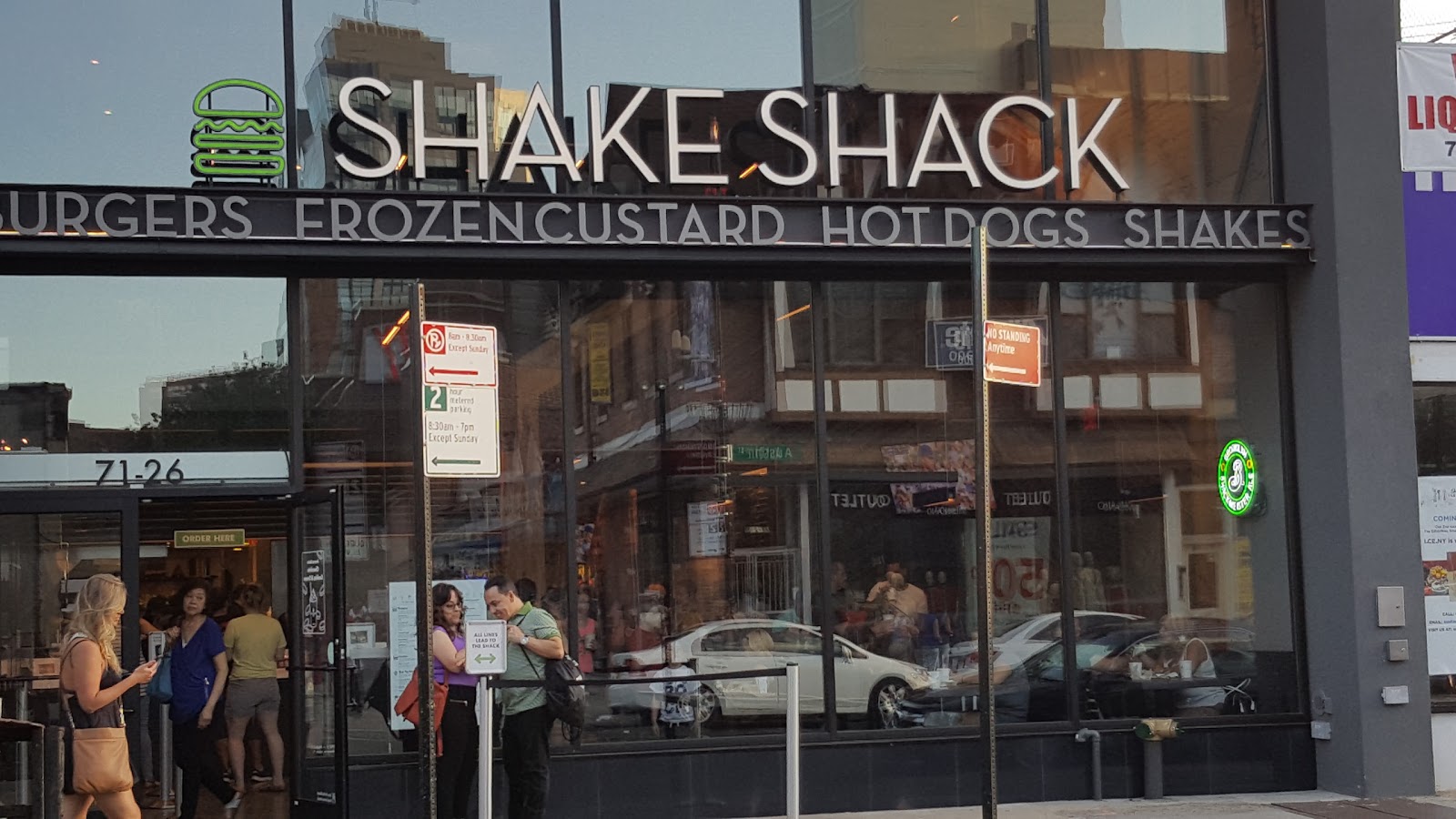 Photo of Shake Shack in New York City, New York, United States - 2 Picture of Restaurant, Food, Point of interest, Establishment