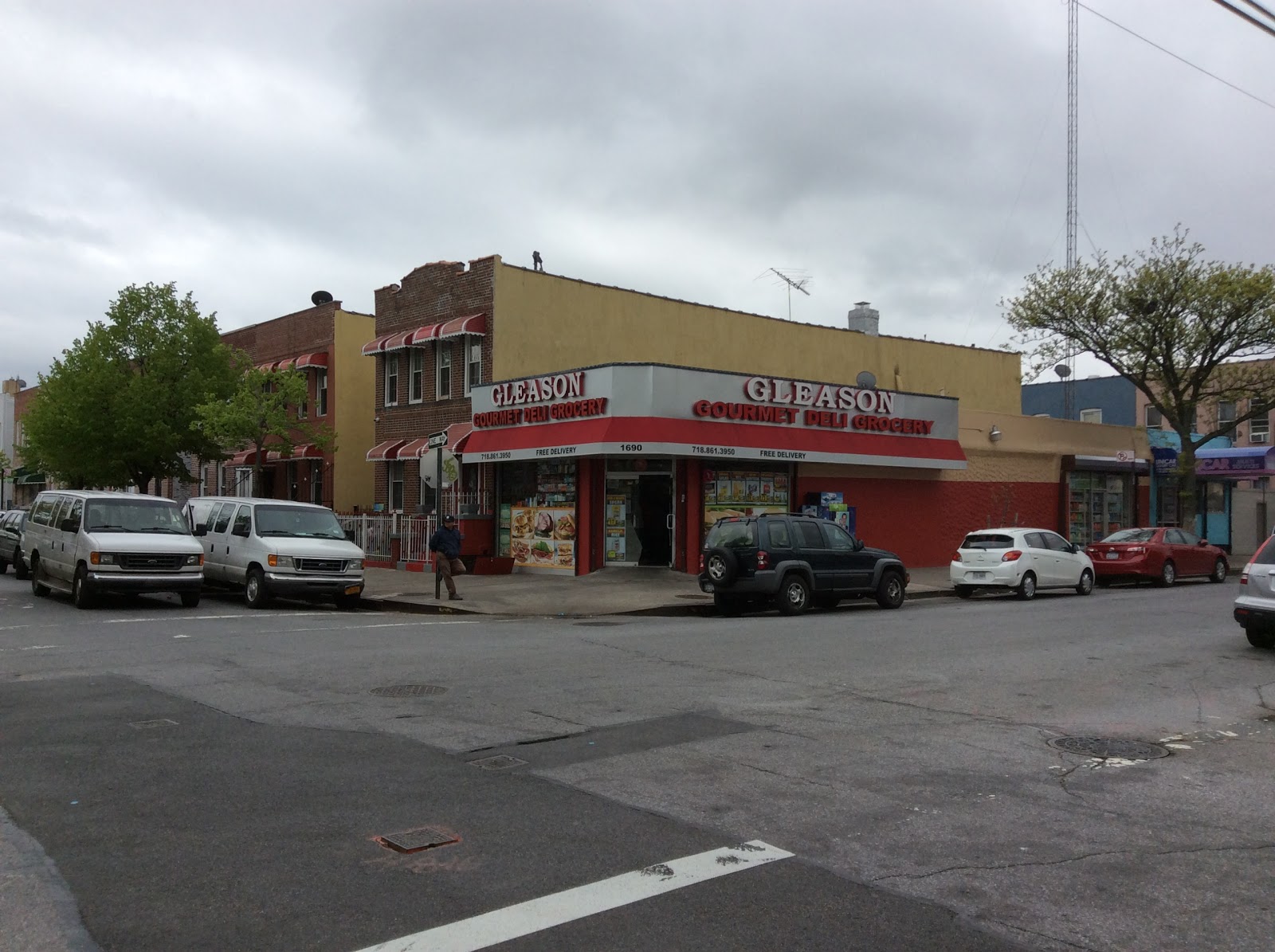 Photo of Gleason Gourmet Deli Grocery in Bronx City, New York, United States - 1 Picture of Food, Point of interest, Establishment, Store, Grocery or supermarket