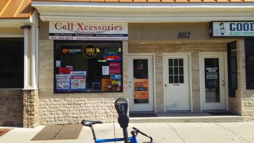 Photo of Cell Xcessories in Bayonne City, New Jersey, United States - 1 Picture of Point of interest, Establishment, Store