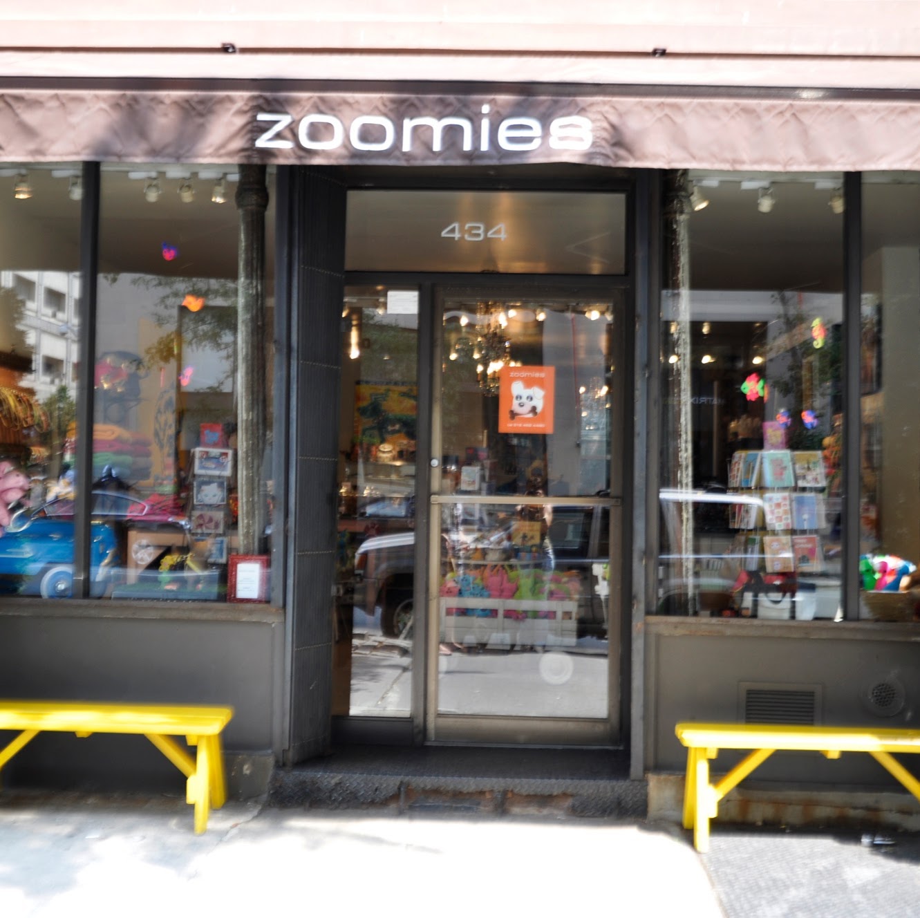 Photo of Zoomies in New York City, New York, United States - 1 Picture of Point of interest, Establishment, Store, Pet store