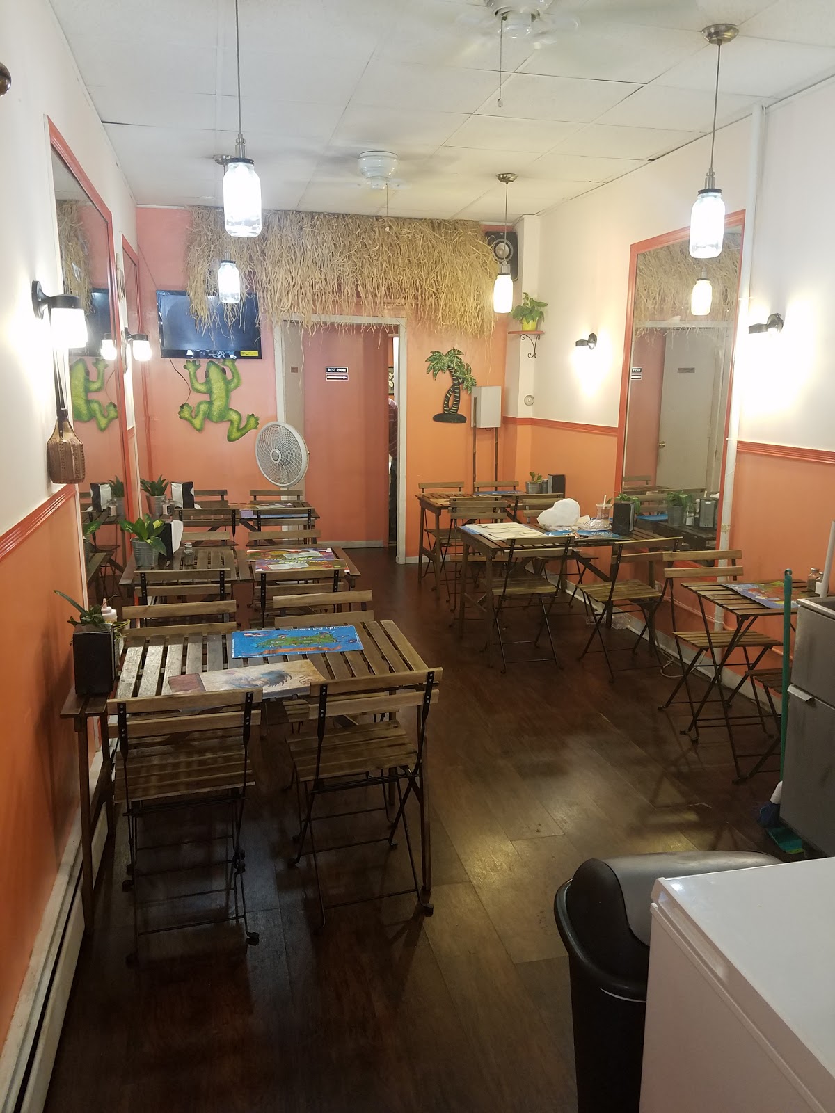 Photo of Lechonera Mis Raices in Paterson City, New Jersey, United States - 2 Picture of Restaurant, Food, Point of interest, Establishment