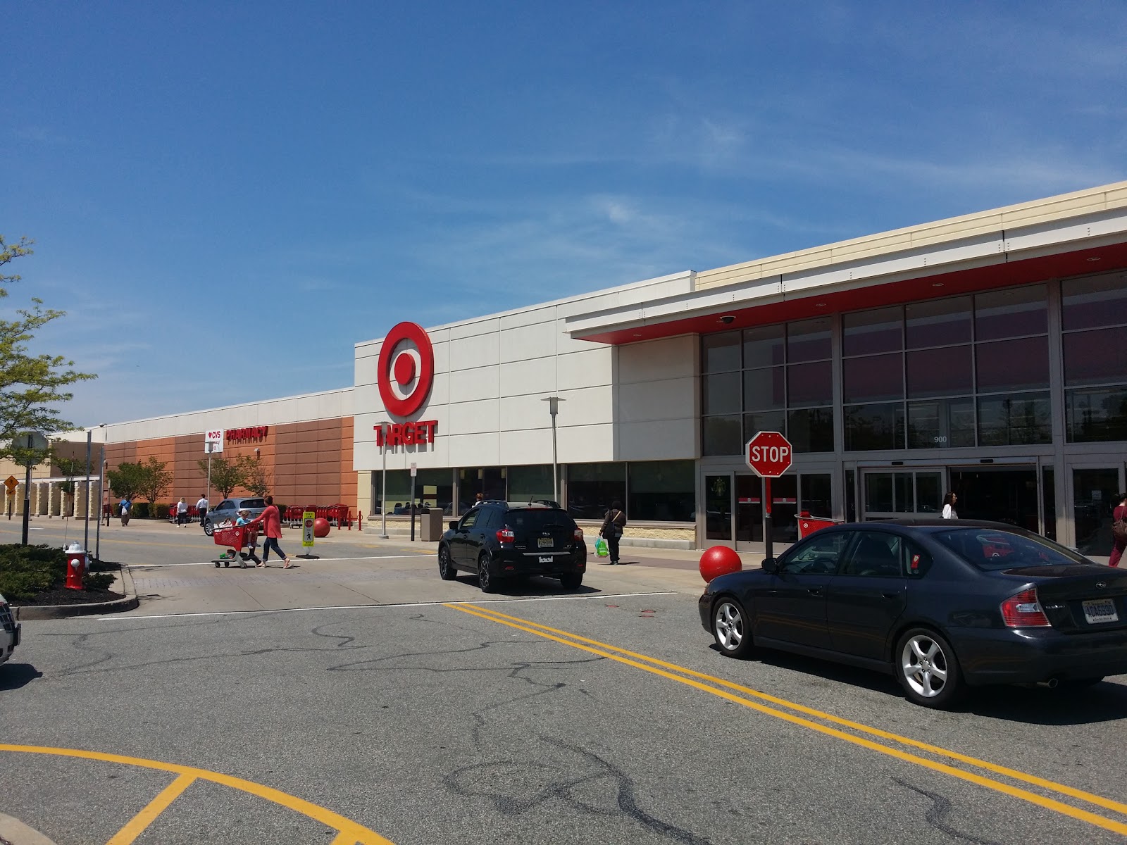 Photo of The Outlets at Bergen Town Center in Paramus City, New Jersey, United States - 2 Picture of Point of interest, Establishment, Shopping mall