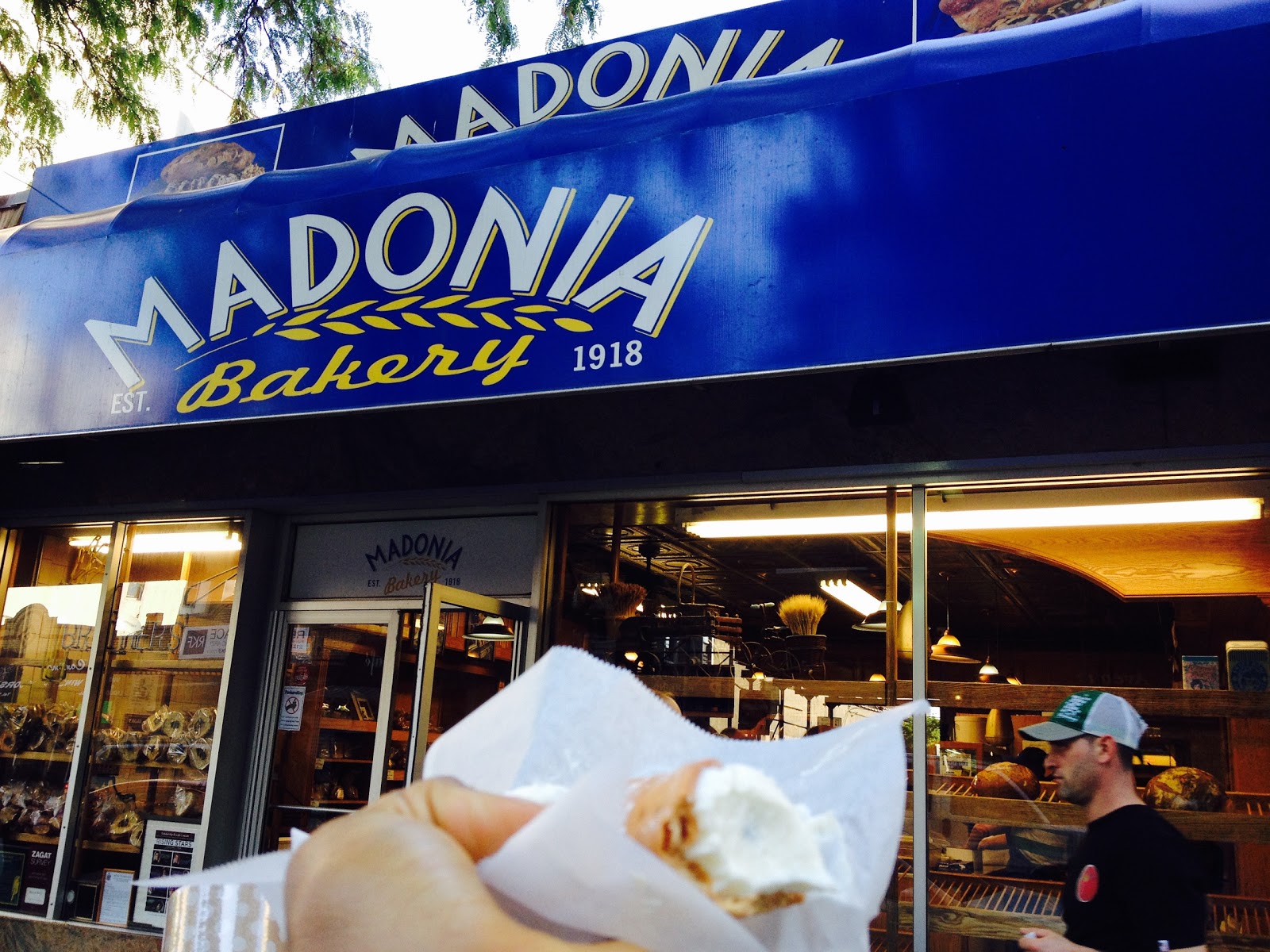Photo of Madonia Brothers Bakery in Bronx City, New York, United States - 2 Picture of Food, Point of interest, Establishment, Store, Bakery