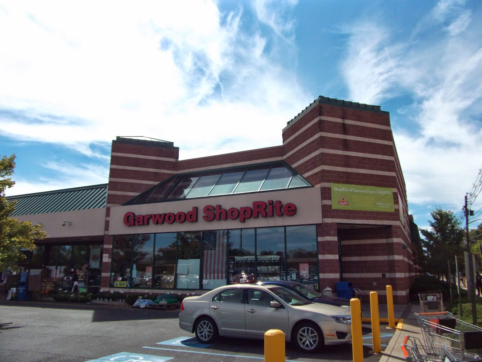 Photo of ShopRite in Garwood City, New Jersey, United States - 1 Picture of Food, Point of interest, Establishment, Store, Health, Grocery or supermarket, Bakery, Pharmacy