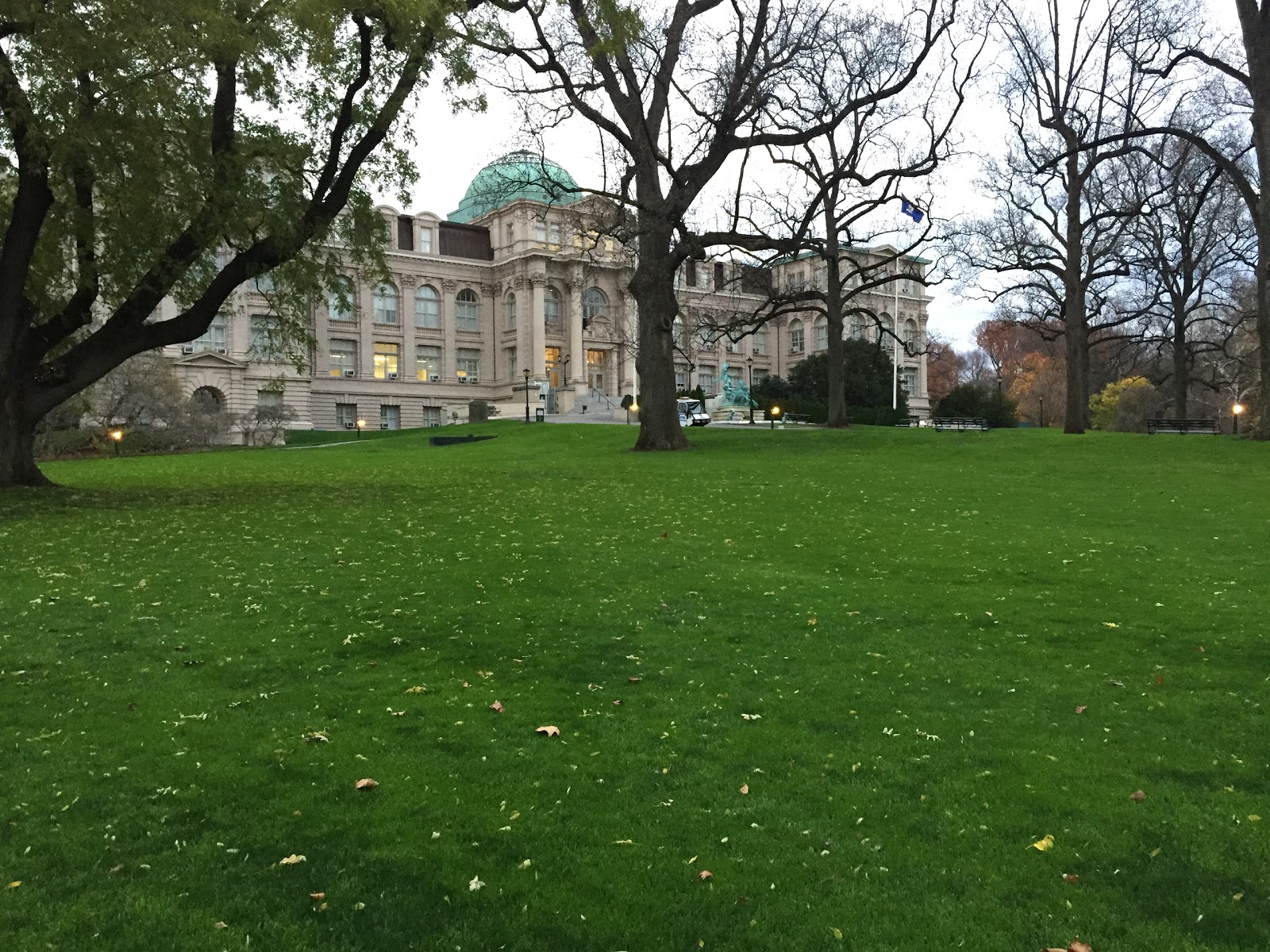 Photo of Luesther T Mertz Library in Bronx City, New York, United States - 3 Picture of Point of interest, Establishment, Library