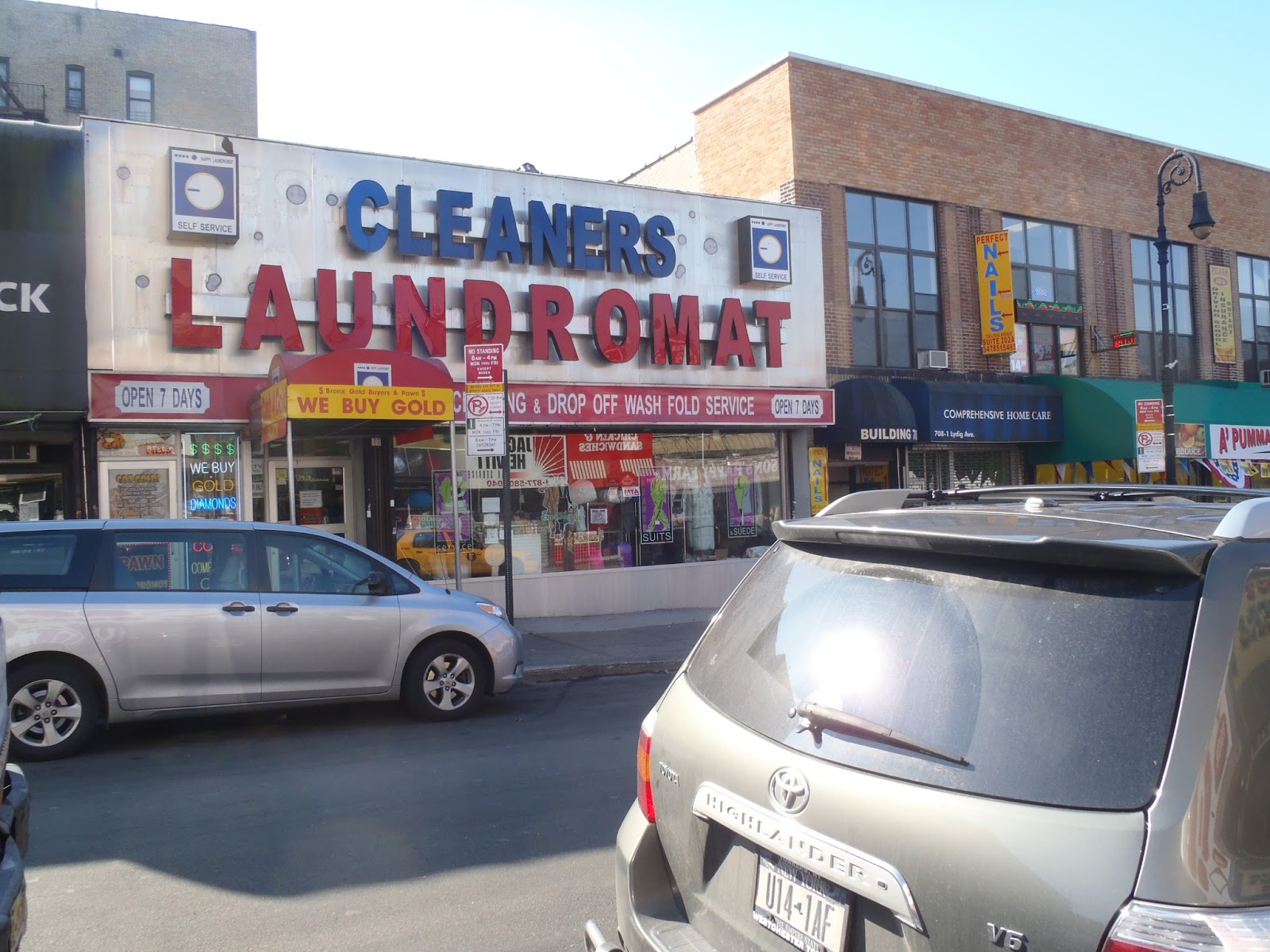 Photo of Ultra Laundromat in Bronx City, New York, United States - 1 Picture of Point of interest, Establishment, Laundry